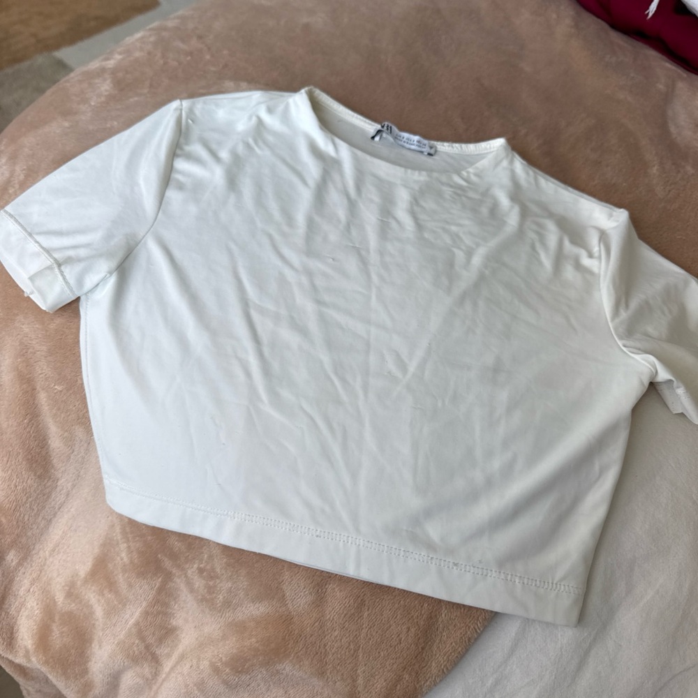 Zara White Crewneck Cropped Top